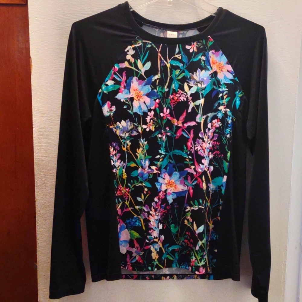 Ladies APT.9 Top
